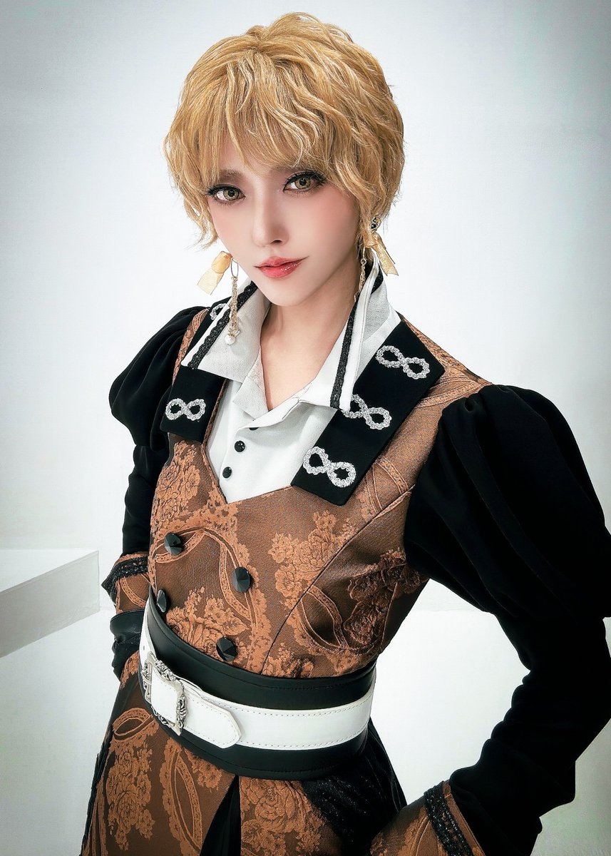 .5cos

オーレオリンでした☀️
可愛くて美しい魔女ズと遊べて楽しかった〜！！

#あざやかに0228