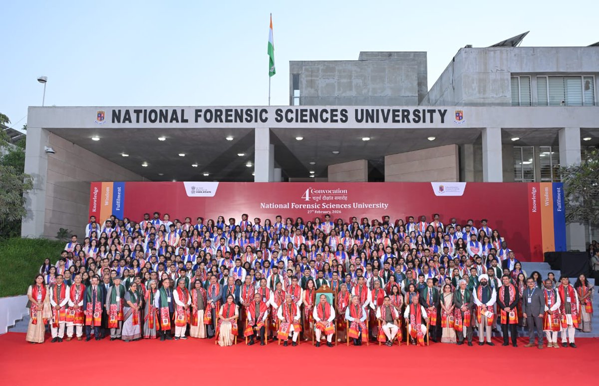 NFSU_Official's tweet photo. Hon'ble Judges from the Supreme Court of India, Justice Shri Aravind Kumar; Justice Shri N.V. Anjaria; Justice Shri V. M. Pancholi; Shri Harsh Sanghavi, Dy. Chief Minister of Gujarat and Hon'ble Mrs. Justice Sunita Agarwal, Chief Justice, Guj. High Gujarat as 'Guests of Honour'. https://t.co/Azagx75gFr
