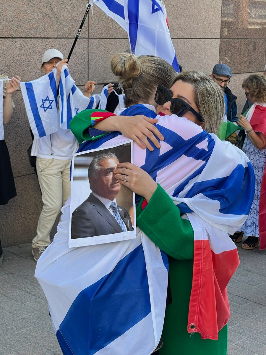 Nazi Hunters tweet media