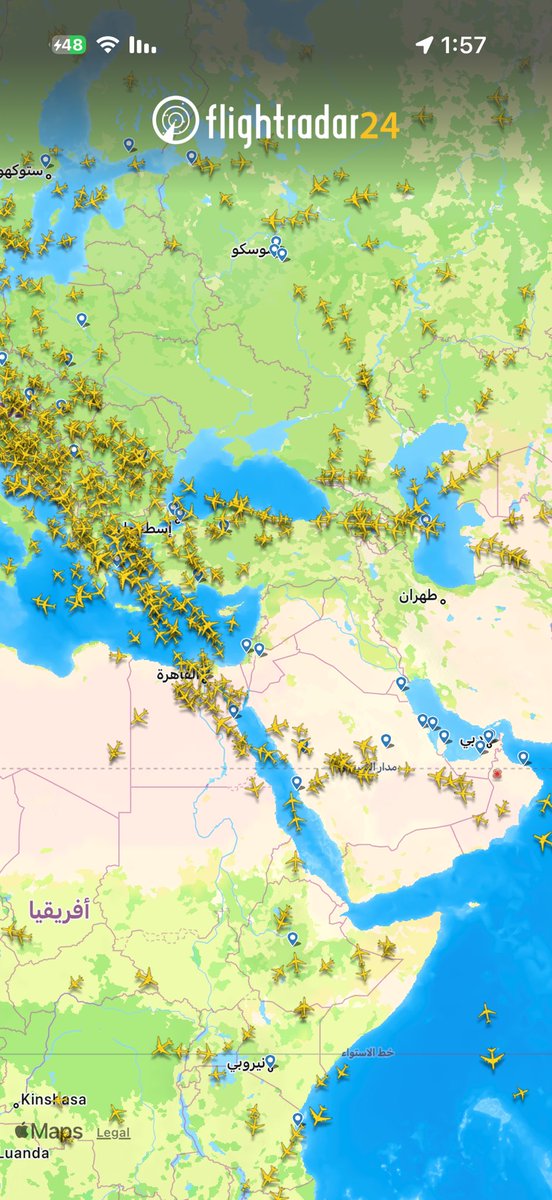 ازدحام غير مسبوق في المجالين الجويين #السعودي و #المصري ؛ عقب إغلاق عدد من دول المنطقة أجواءها أمام حركة الطيران ؛  في أعقاب بدء الهجوم الأمريكي - الإسرائيلي على #إيران وما تبعه من رد إيراني ؛ وذلك وفق بيانات الملاحة الجوية الصادرة عن موقع #فلايت_رادار 
#السعودية #مصر #قطر