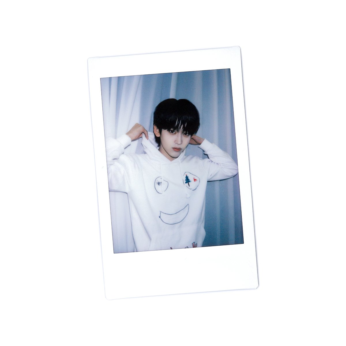 idntt_cosmo's tweet photo. 여행 끝! 우리 마음의 거리는 0cm 🤗

#idntt #아이덴티티 #アイデンティティ
#yesweare
#id_trip
#이청명 #leecheongmyeong #토와 #towa #이규혁 #leekyuhyuk #박누리 #parknuri https://t.co/BVAux5RJLw