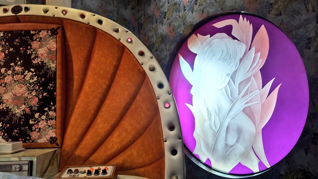 ⁴⁴鵺  tweet media