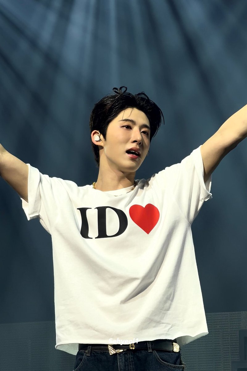 sehyeol1's tweet photo. 🌱💗#2026THELASTPARADEENCOREINSEOUL #비아이 #김한빈 #BI https://t.co/pAicyR57wt