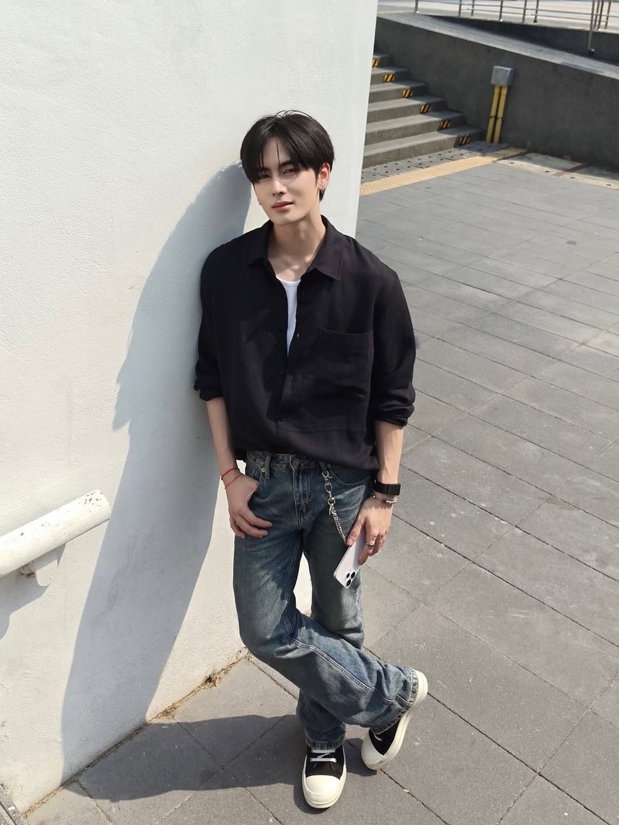 SANTAPP OFFICIAL TH tweet media