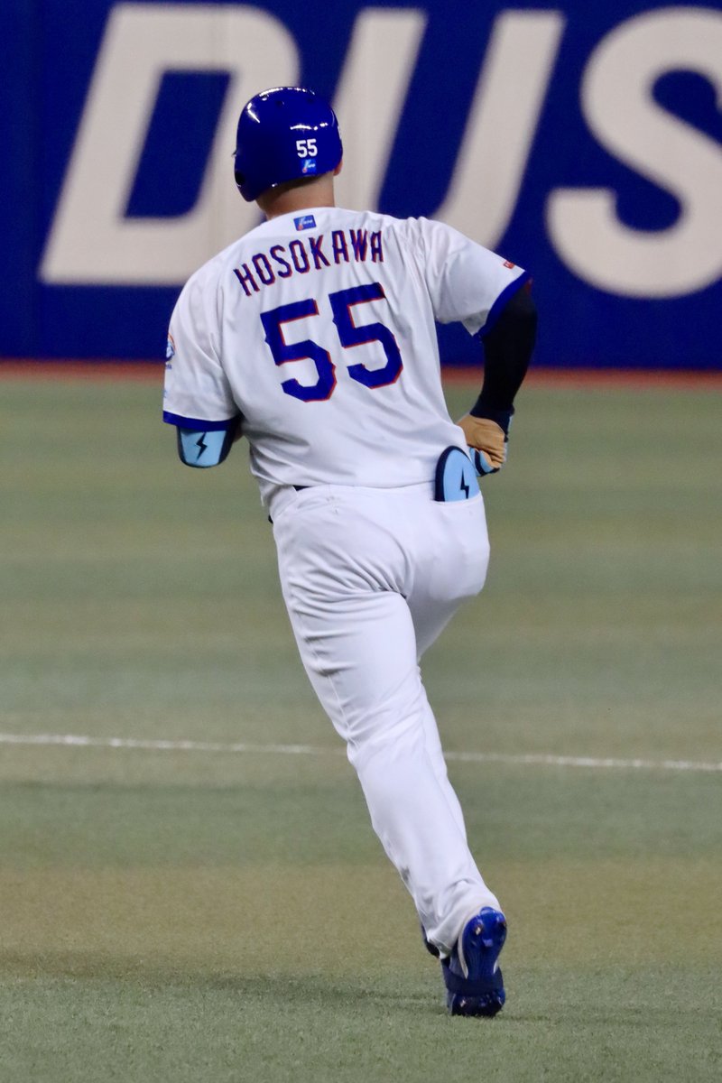 やっぱり竜の4番はあなた。細川成也なんです。 レフトスタンドへの痛烈