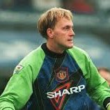 Happy Birthday to former #MUFC Goalkeeper Gary Walsh #MUFC_FAMILY 🔴⚪️⚫️🏴󠁧󠁢󠁥󠁮󠁧󠁿