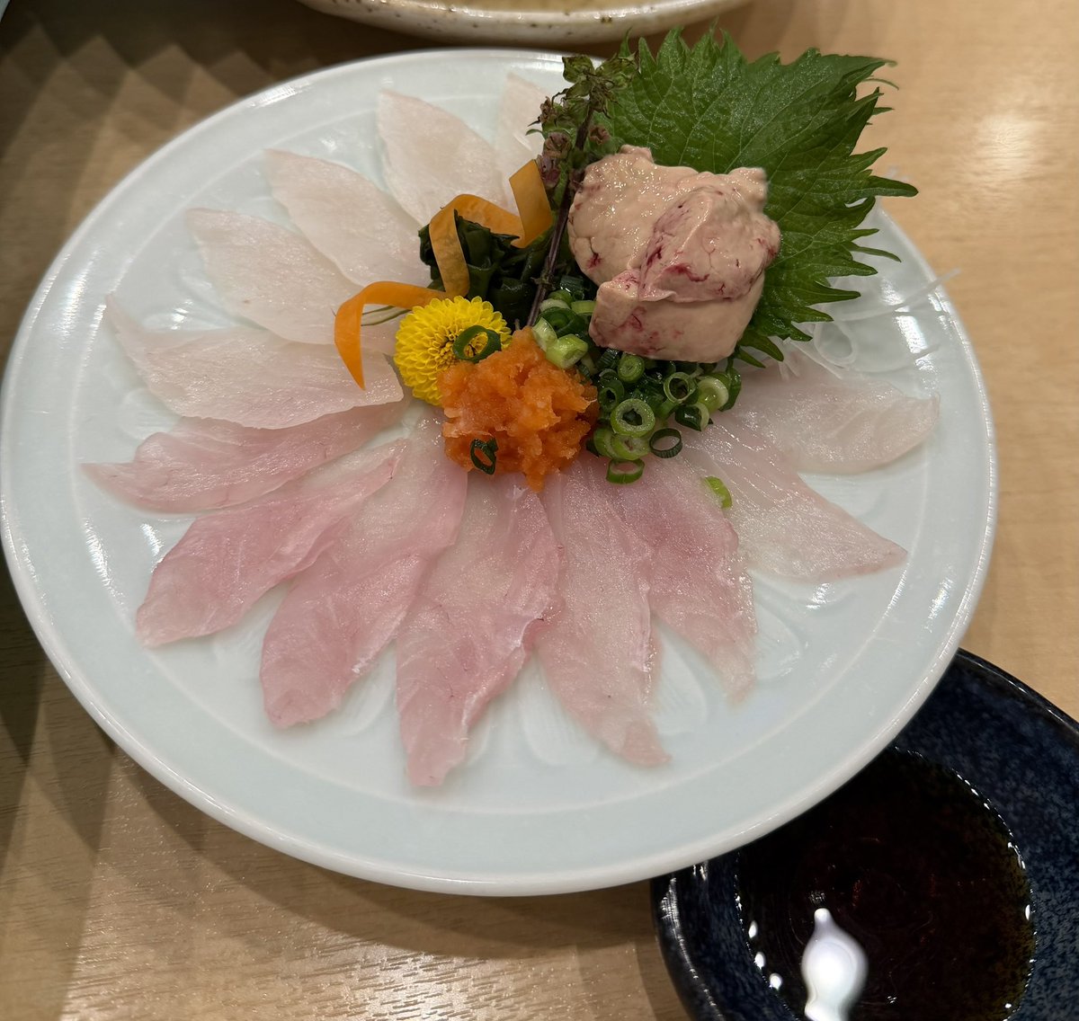 restafx's tweet photo. パチンカスさんに教えていただいてサウナデビューしました🐷✌️

サウナで整うを初体験✨
今までとサウナの印象が変わりました🐷

やはり教えてくれる人がいると違いますね
＠pachinkasu_fx https://t.co/ZrDNKwbJVF