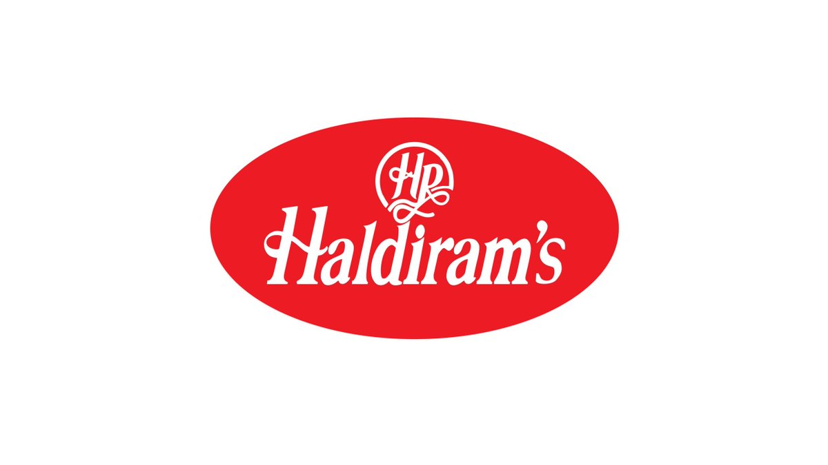 हल्दीराम पर बड़ा छापा!🚨🚨🚨 

लखनऊ में FSDA ने गोदाम पर रेड मारी – 112 किलो एक्सपायर्ड सोन पापड़ी + राजभोग जब्त।

संस्थापक: गंगा बिशन अग्रवाल (बनिया सुवर्ण समाज से)।
वर्तमान मालिक: शिव किशन अग्रवाल (चेयरमैन)।

ज्यादातर बनिया लोग खाद्य पदार्थों में मिलावट करके लोगों का स्वास्थ्य