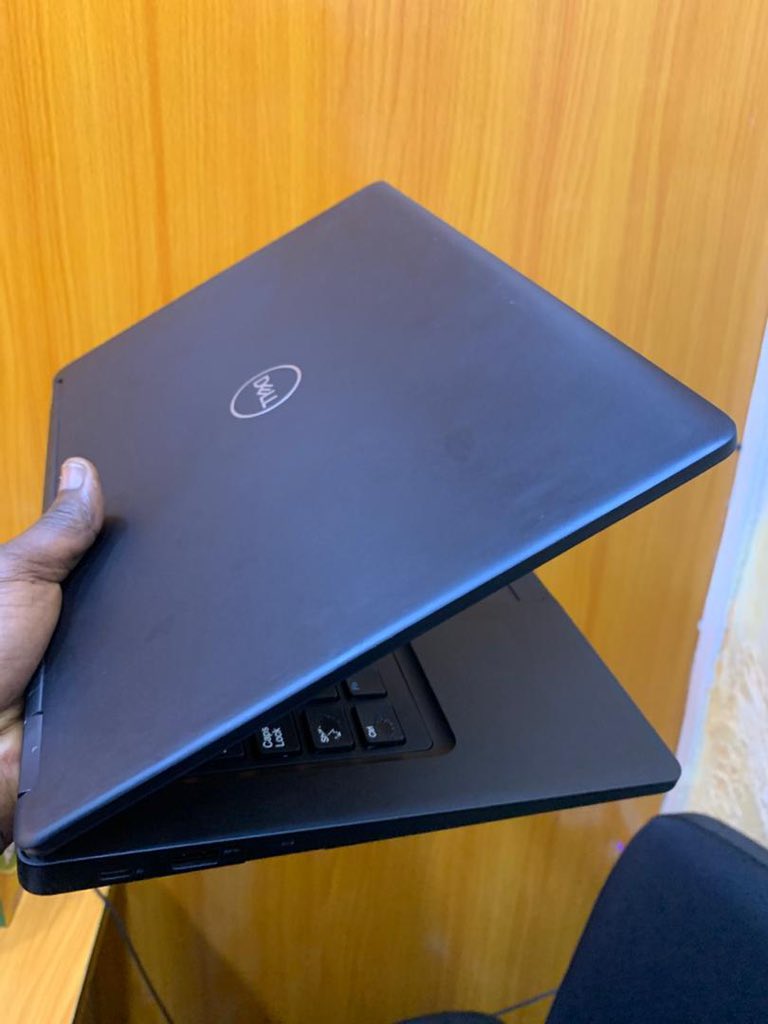 Don't sleep on this Dell 5480 if you are on budget but you want a premium laptop still. 

🏷️₦250,000

•14” Display
•Intel Core i5
•7th Generation
•8GB RAM
•256GB SSD
•Keyboard Backlight
•WiFi | Bluetooth
•Windows 11

Laptop + Charger

Free Delivery Nationwide 🚛
Payment