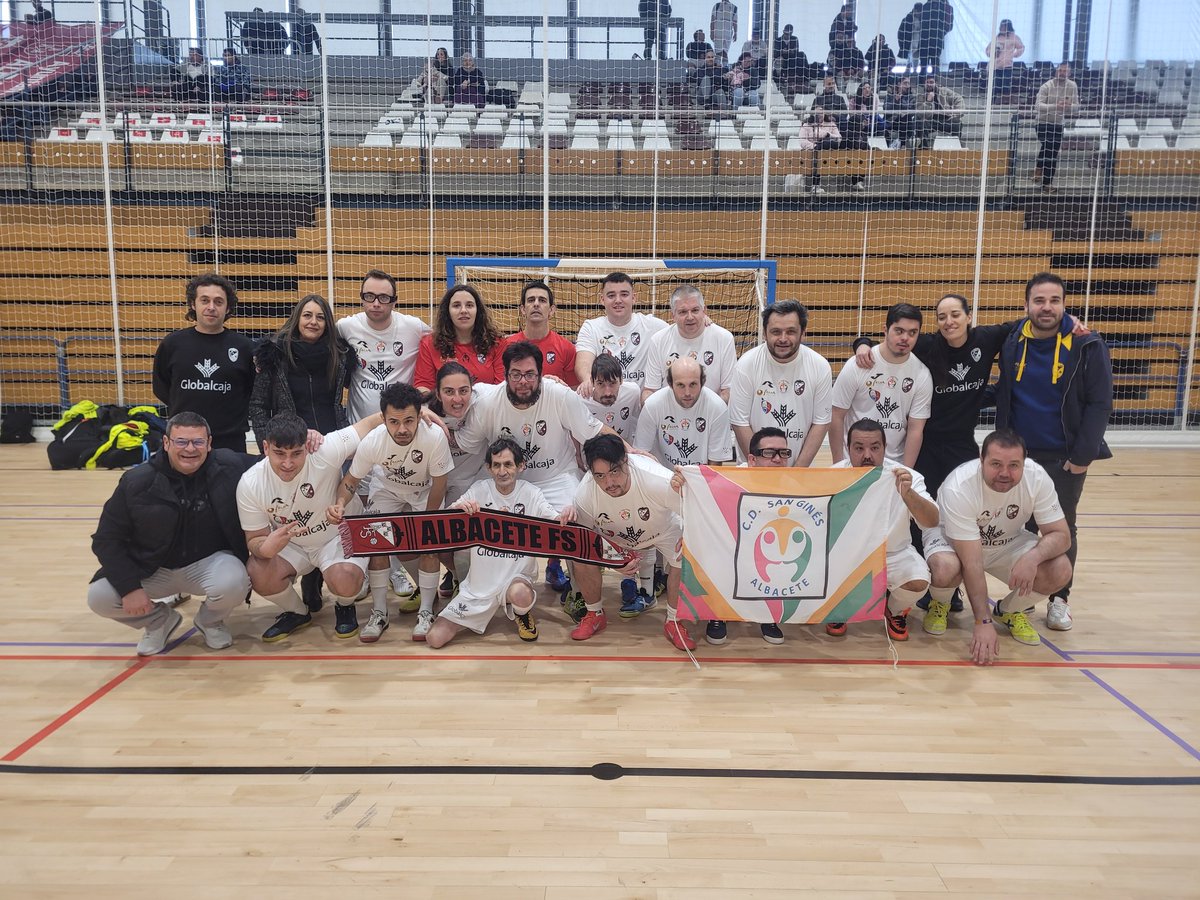 🤍 El día empieza de la mejor manera. 

✌️ Nuestros equipos de la 𝗦𝘂𝗽𝗲𝗿𝗹𝗶𝗴𝗮 𝗩𝗮𝗹𝗼𝗿𝗲𝘀 𝗚𝗹𝗼𝗯𝗮𝗹𝗰𝗮𝗷𝗮 comienza su participación y lo hacen en casa.