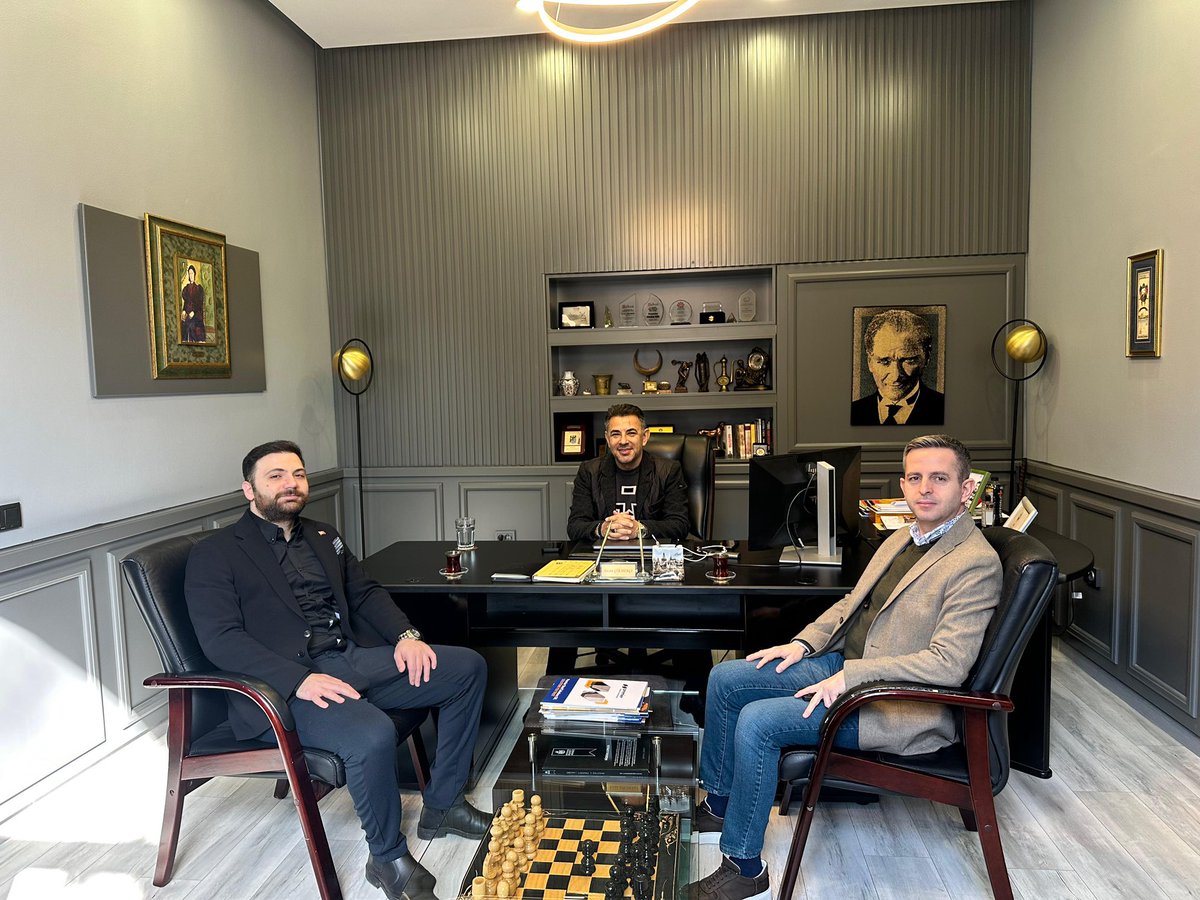 PremierVRomania's tweet photo. Bugün ofisimizde TLE Yazılım A.Ş. Kurucusu Soykan Durdağı’nı ağırladık.

Dijital dönüşüm, Avrupa pazarına açılım ve teknoloji odaklı büyüme üzerine verimli bir görüşme gerçekleştirdik.
PV  olarak Romanya ve Avrupa sürecinde stratejik destek sunmaya hazırız.

 #avrupazari https://t.co/8IIhyo7FxE
