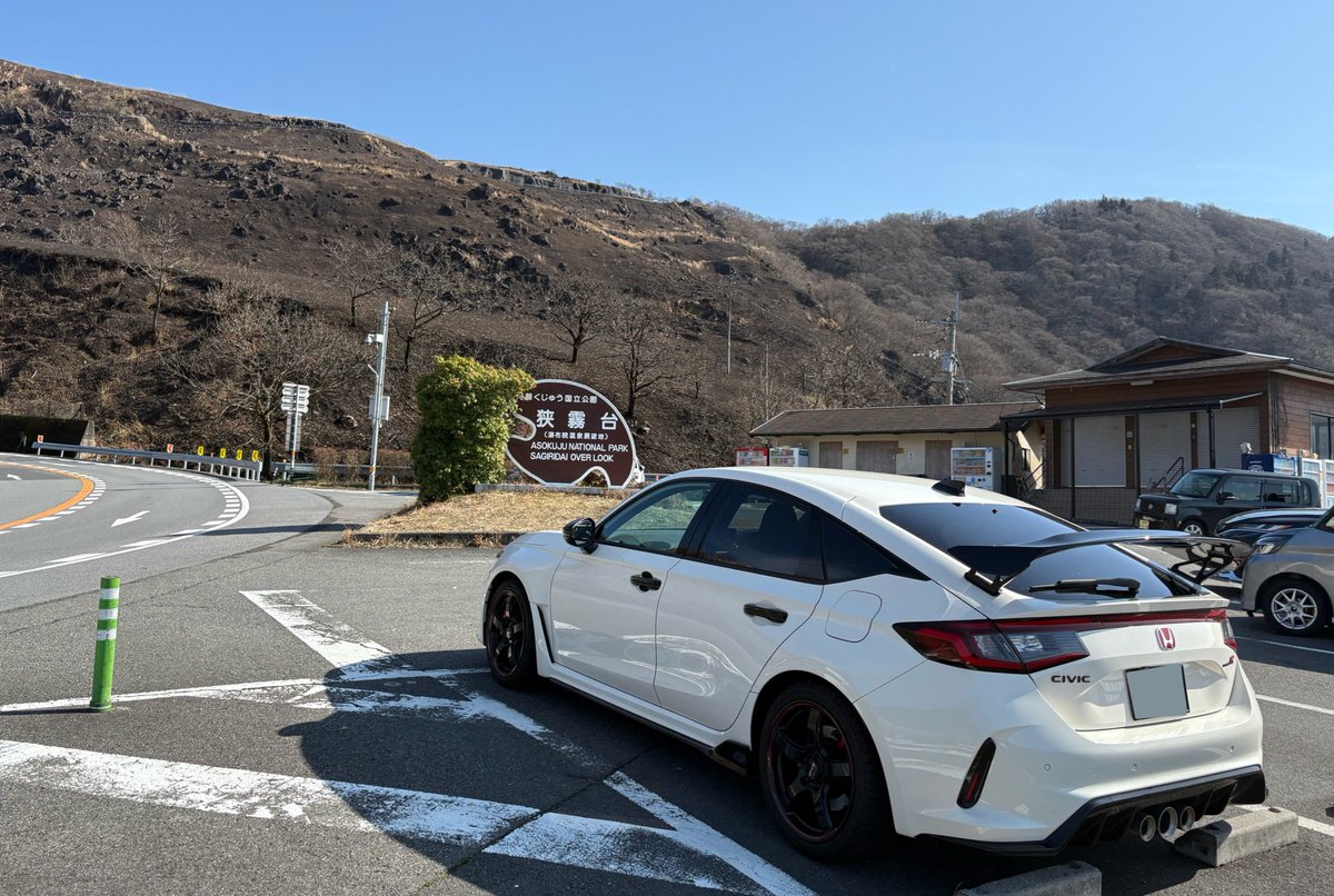 hamichifl5's tweet photo. 来たぜ湯布院♨️ 初めて九州を車で走ったけど、最高に気持ちいい🚗
由布岳もいつか登りたい https://t.co/4YLNYAJ3aA