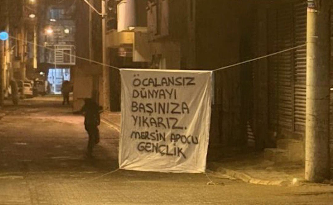 Mersin gibi şehre yerleşen gençleri bile Apo/pkk diye yırtınıyor. 

Her DEM’li terörist, kürtlerin büyük çoğunluğu da DEM’li, gerisini siz anlayın artık.