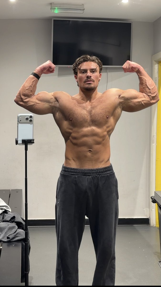 Alpha James tweet media