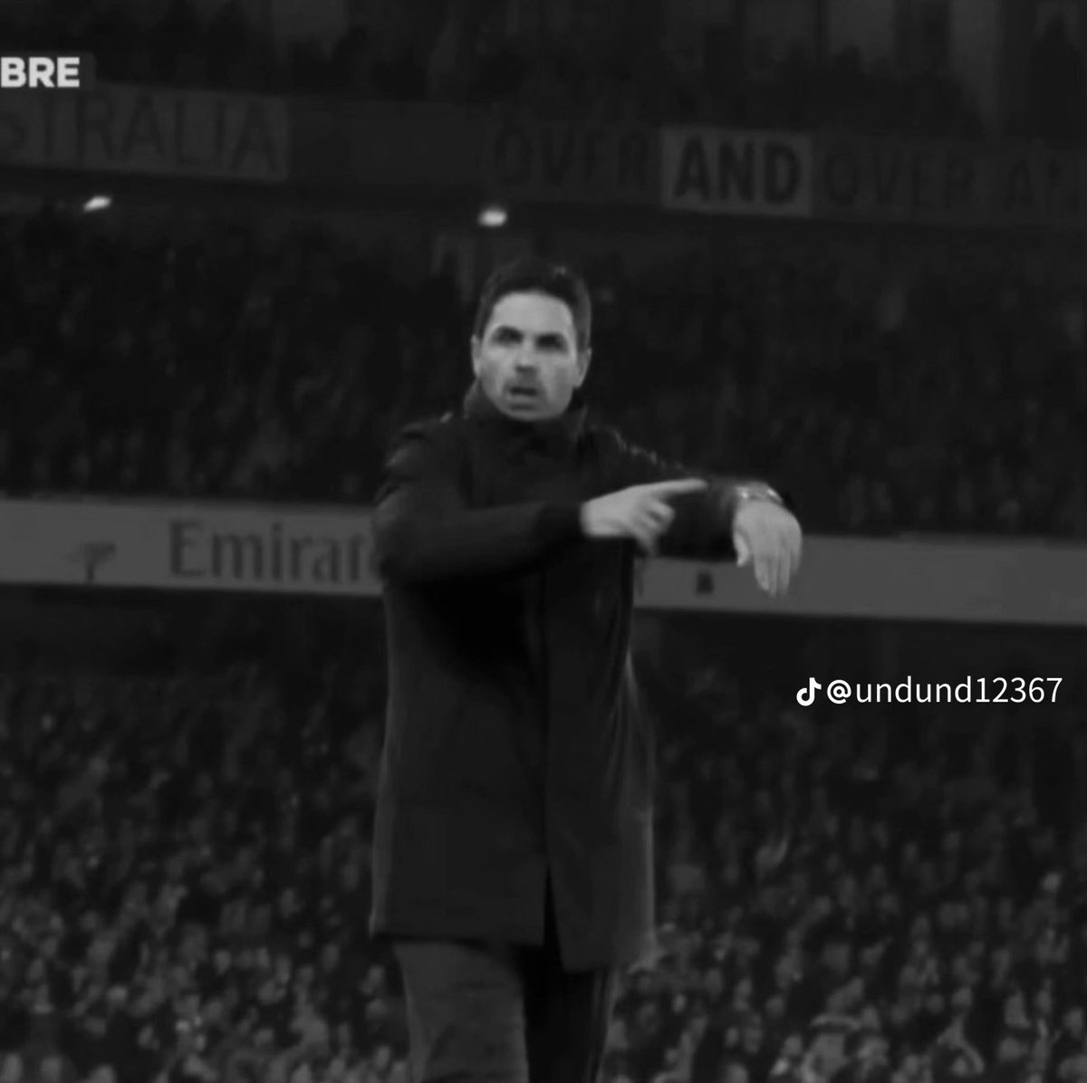 facelexxz's tweet photo. A player who's everywhere, usually ends up nowhere.
"Stay with me now" https://t.co/5UnmG62oqK