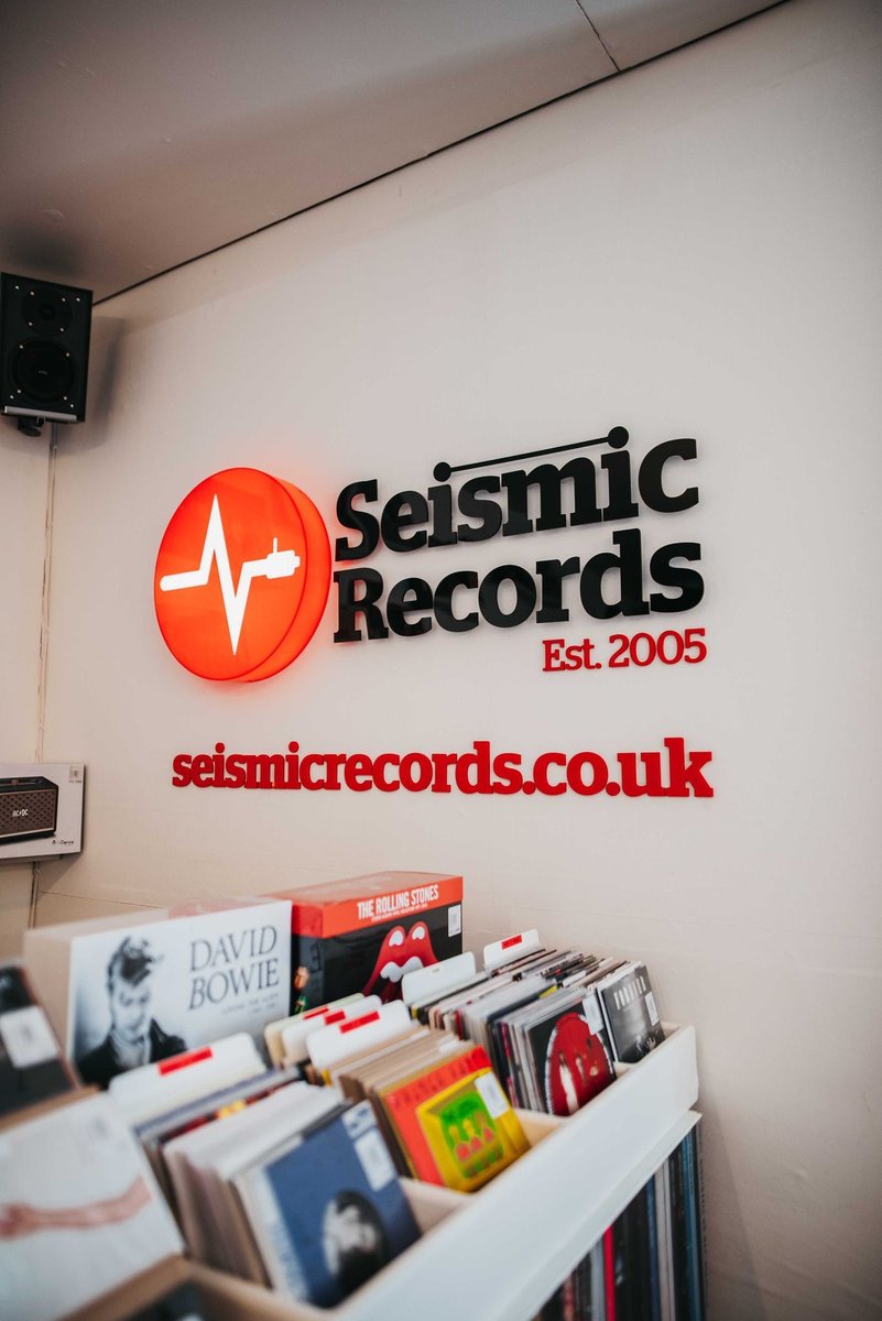 UK Record Shops tweet media