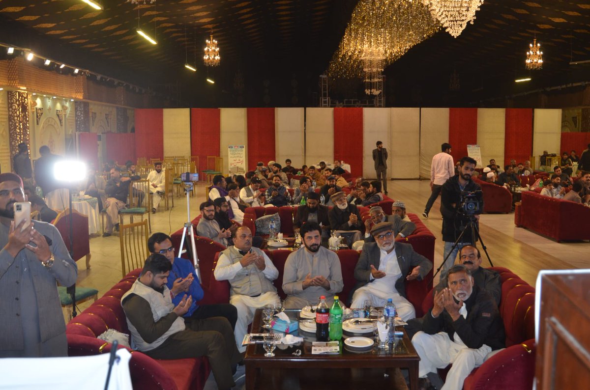MWF_Pakistan's tweet photo. دکھی انسانیت کی خدمت کے لیے دھونکل، وزیرآباد اور گجرات میں چیریٹی ڈنرز منعقد ہوئے۔
مقصد: دھونکل میڈیکل کمپلیکس اور آئی ہسپتال کے قیام کے لیے فنڈز جمع کرنا۔
مخیر حضرات کی بھرپور معاونت سے خطیر رقم جمع ہوئی۔
🔗 https://t.co/UxBjoMkXBn
#WMF #MedicalComplex #EyeHospital https://t.co/dBNx21uXju