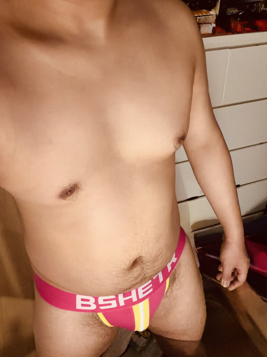 淫賤白襪仔😂 肉壯熊仔淫0 Slutty Bear Bottom tweet media