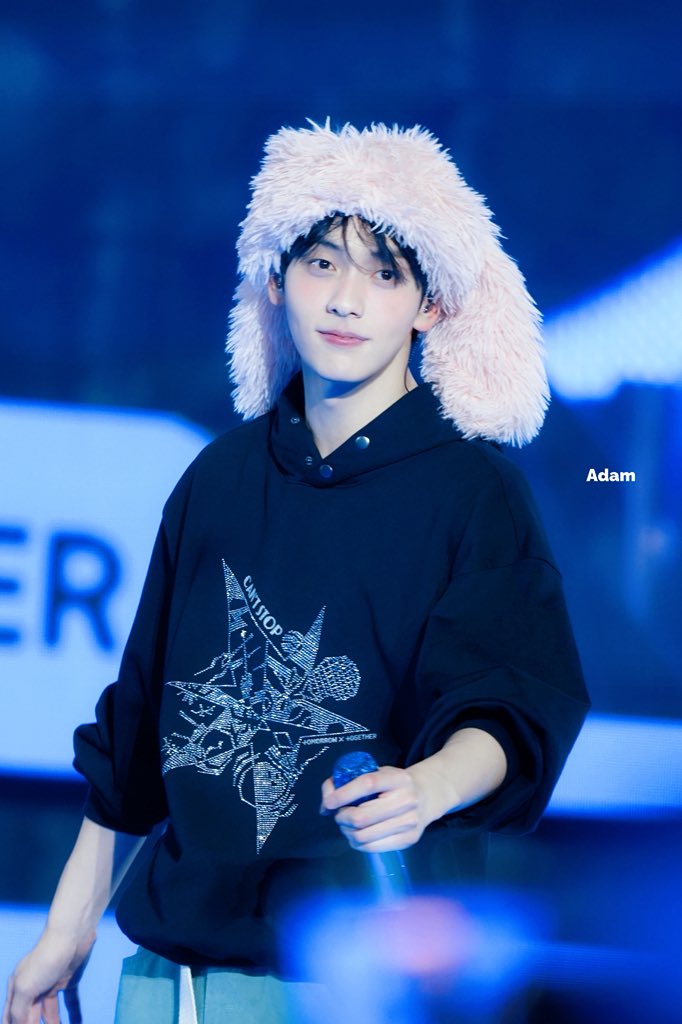 Adam_1205 tweet media