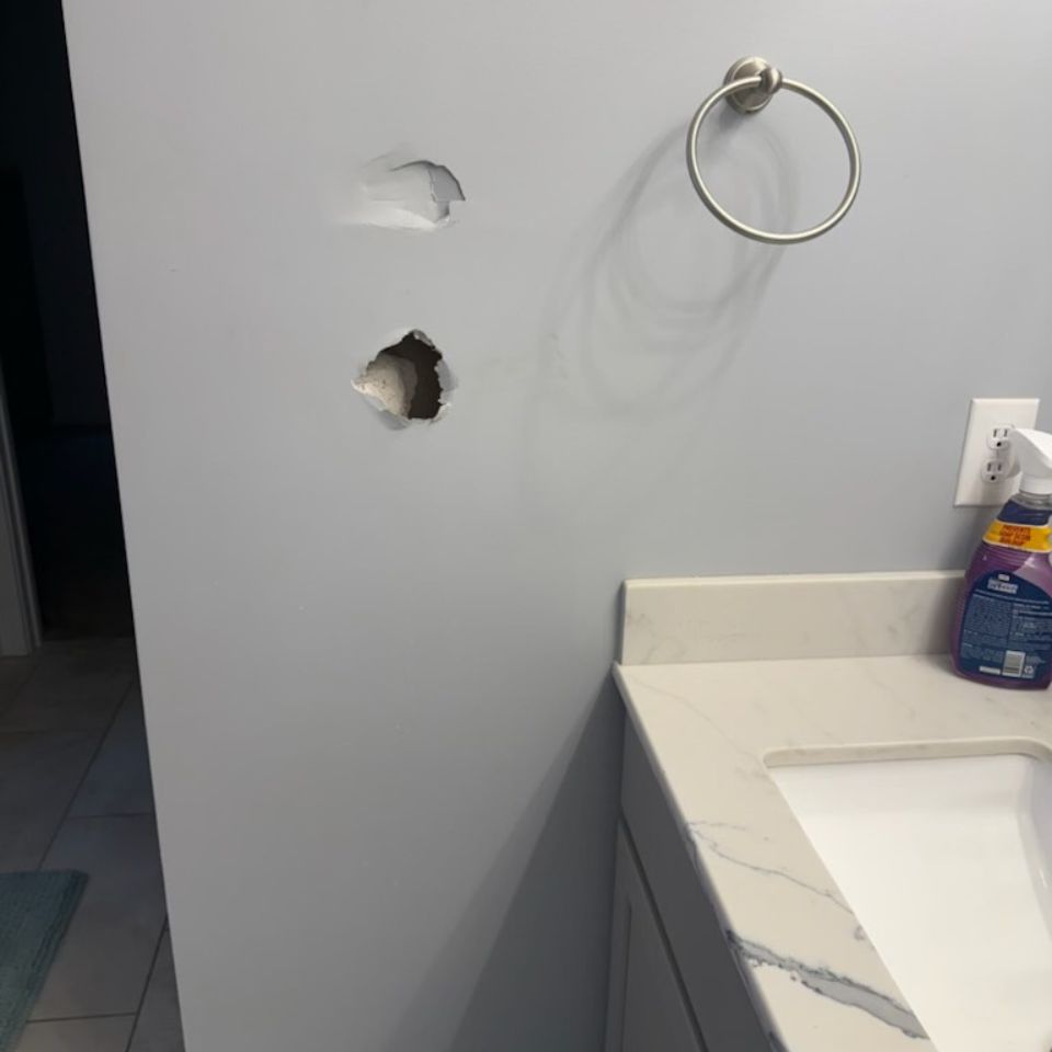 KBRemodeling_'s tweet photo. Cracked or damaged drywall? KB Remodeling Plus provides seamless drywall repair across Pennsylvania.

610-871-3953 | https://t.co/KraErPCRLr 

#DrywallRepair #KBRemodelingPlus https://t.co/pKduOK6KtH