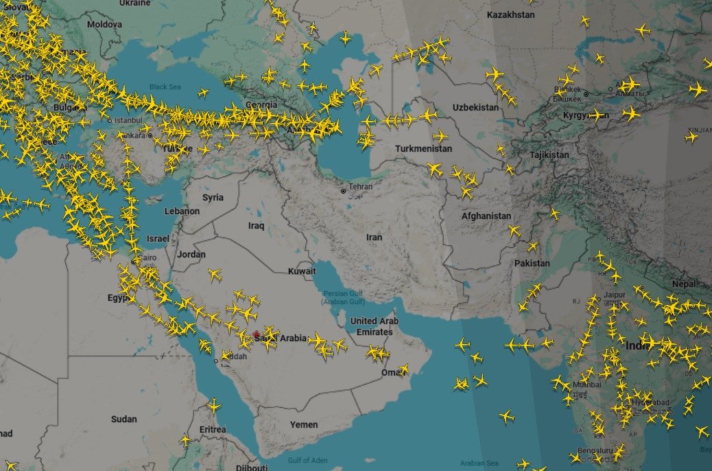 🚨The following Middle Eastern countries have now closed their airspace (fully or partially) in response to the recent US and Israeli strikes against Iran, effectively suspending commercial flights:

• Bahrain
• Iran
• Iraq
• Israel
• Jordan 
• Kuwait 
• Qatar
• Syria