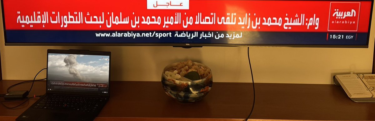 Gen_Abdullah1's tweet photo. يبقى الدم واحد. وعند الشدائد تتقدم الأخوة على كل خلاف.
ابن عمك عضيدك، لاتفرط فيه لانه سندك حين تميل بك الحياة.
أخوك وجوده لا يعوض، ومكانه لايملأه الغريب، والدنيا قاسية ولا يدفئها إلا كتف القريب.
الله يحفظ المملكة والإمارات وجميع دول الخليج.
خليجنا 1️⃣ 🇦🇪 🇧🇭 🇸🇦 🇶🇦 🇴🇲 🇰🇼 https://t.co/Mzh5AW07Ae