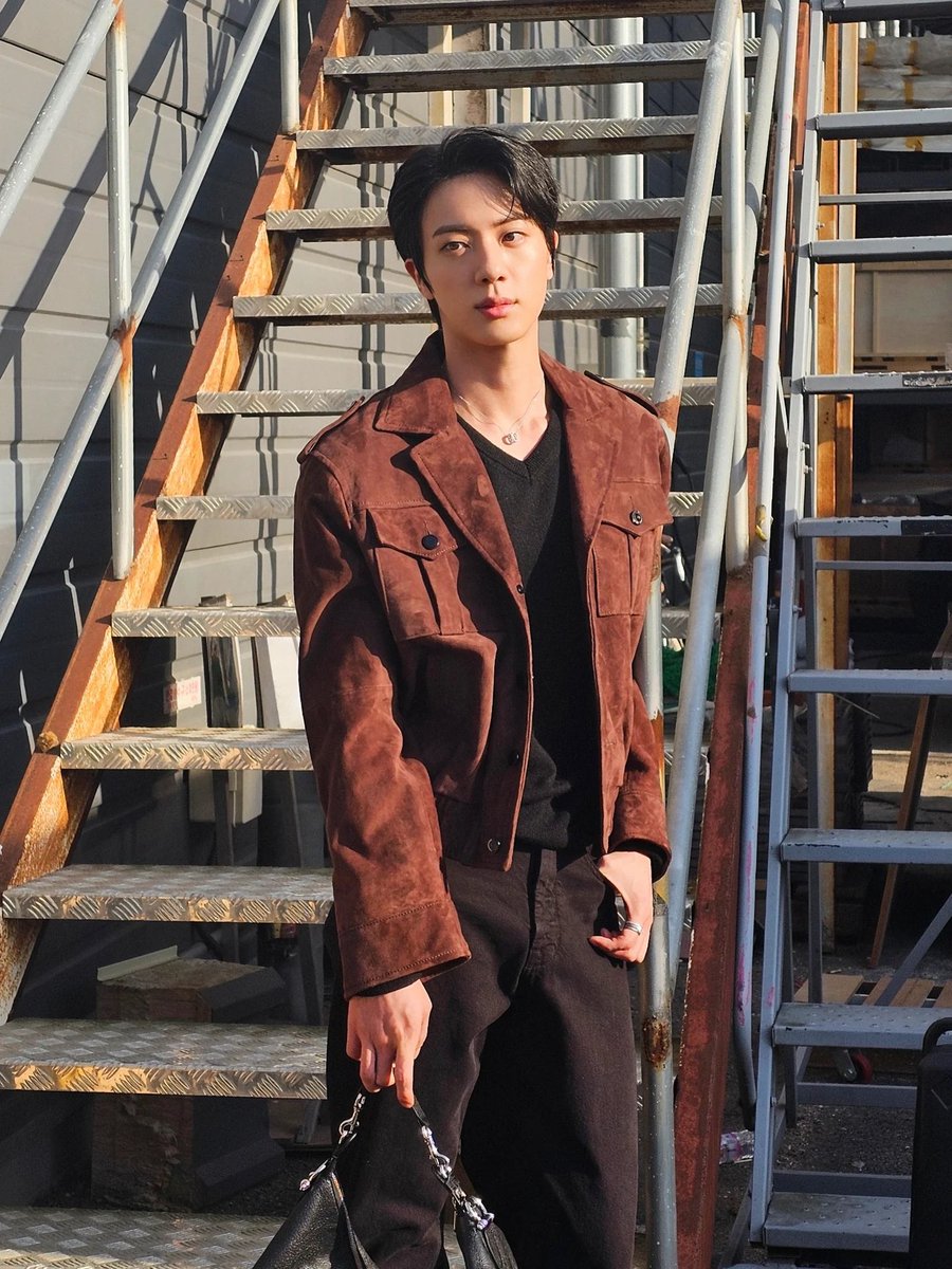 SEOKJIN CAME HOME, HE'S SOOOO HANDSOME 🔥🔥🔥