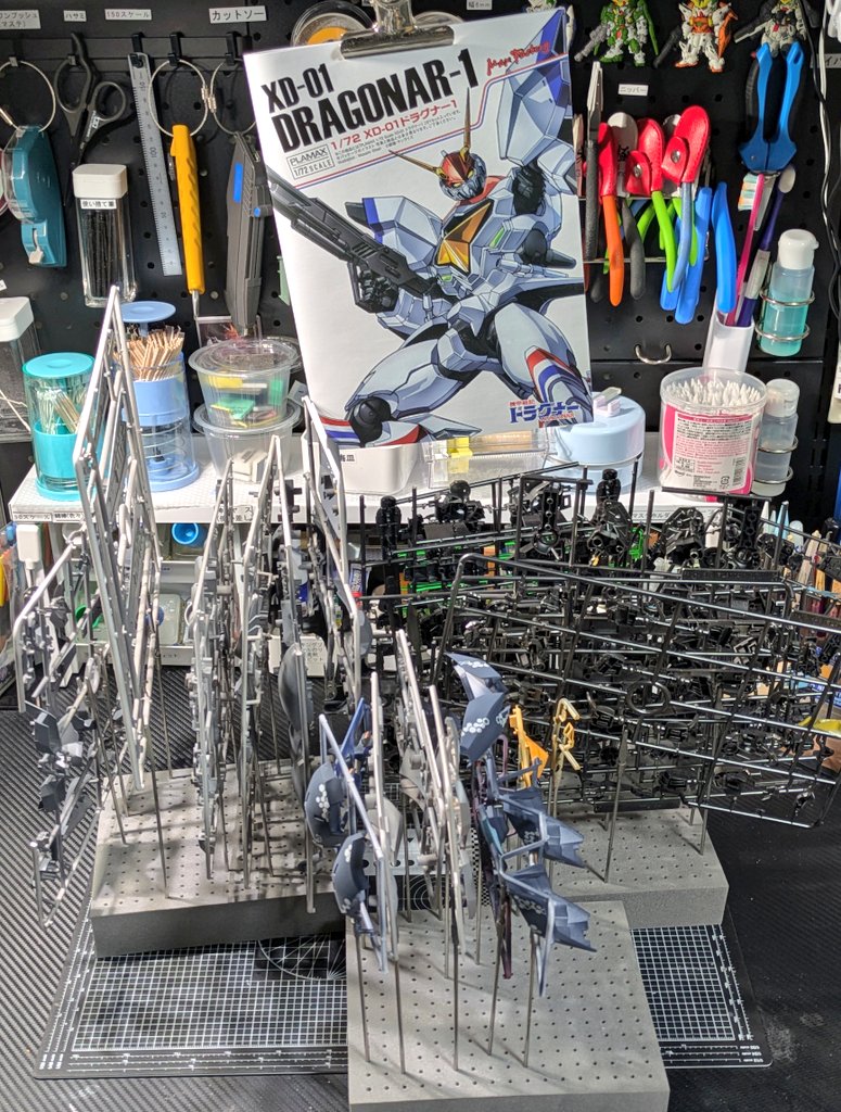 今月完成しなかったプラモ晒そうぜ …というより今日から作り始めました