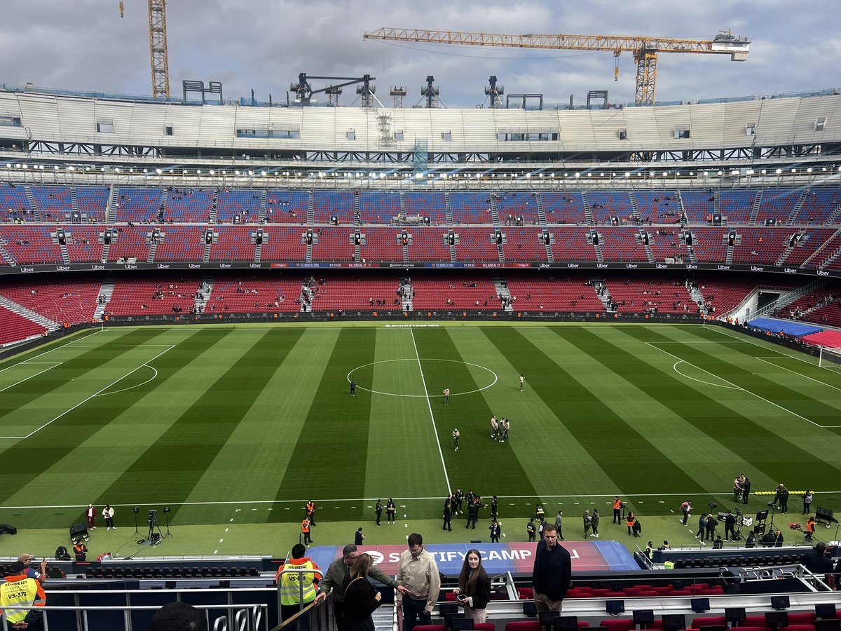 Alfremartinezz's tweet photo. Barcelona ante Villarreal: Joan García, Koundé, Balde, Cubarsí, Éric García, Bernal, Olmo, Fermín, Lamine Yamal, Ferran Torres y Raphinha. https://t.co/4QOeQmcvqQ