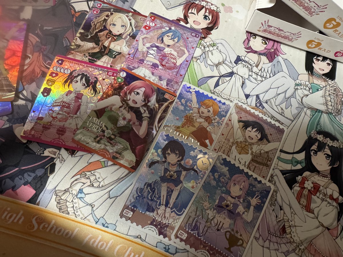 ラブカ正式販売開始したので地元で予約してたボックス開封 なんだ？俺