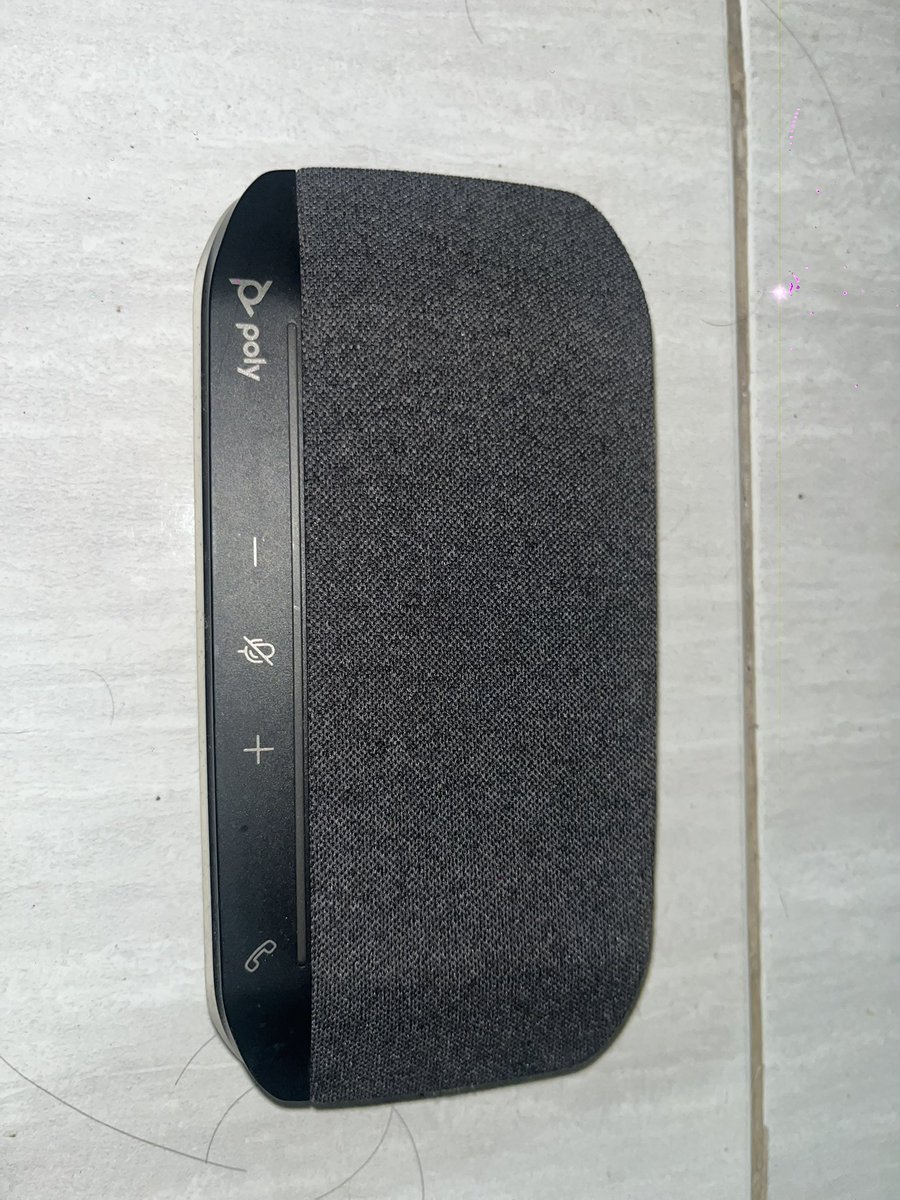 usedtobedevin's tweet photo. Bismillah

WTS cepat!
Speakerphone Poly Sync 10
untuk WFH ato daily activity
minus box &amp; dongle USB C

💰IDR 850K

minat atau mau tanya? DM aku yaa.

#zonauang https://t.co/K5Kmegn9DF