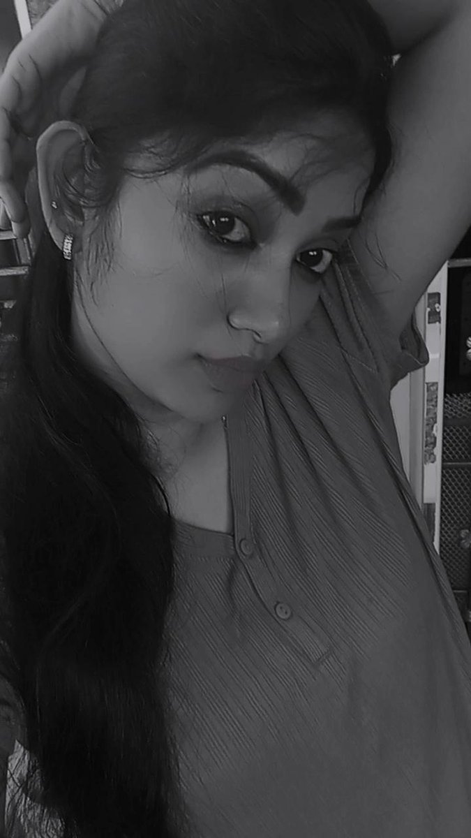 என் இறுதி மூச்சு இருக்கும் வரை இமைகள் மூடும் வரை இதயம் மண்ணோடு மக்கும் வரை என் மனதில் உன் நினைவுகள் மட்டுமே வாழும்.