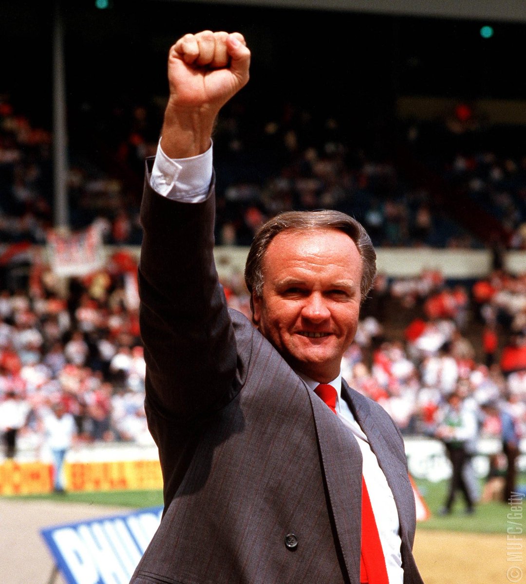 Man Utd Retro | Rever7z tweet media