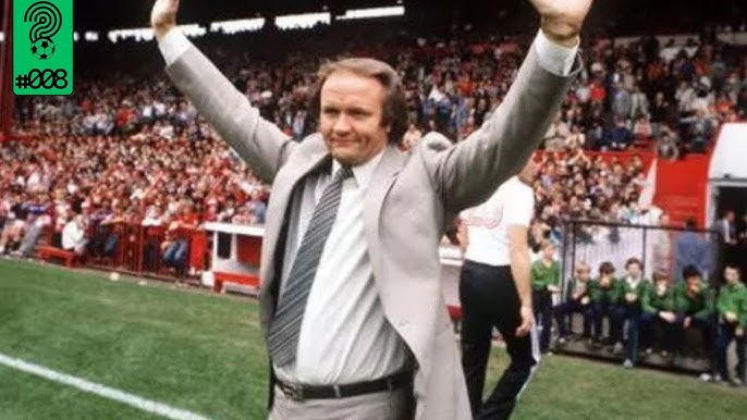 Happy Birthday to former #MUFC Manager Ron Atkinson #MUFC_FAMILY 🔴⚪️⚫️🏴󠁧󠁢󠁥󠁮󠁧󠁿