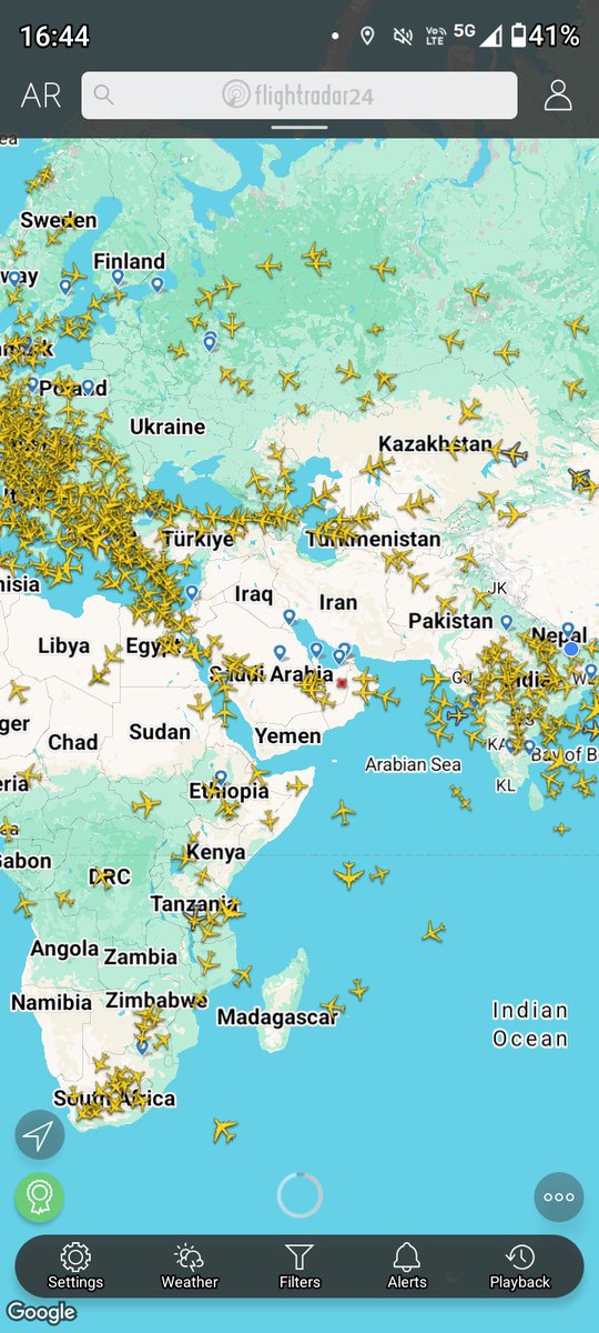the_kwbs's tweet photo. The airspace is completely empty during Israel and Iran conflict.
#Iran #Israel https://t.co/Py810v0xur
