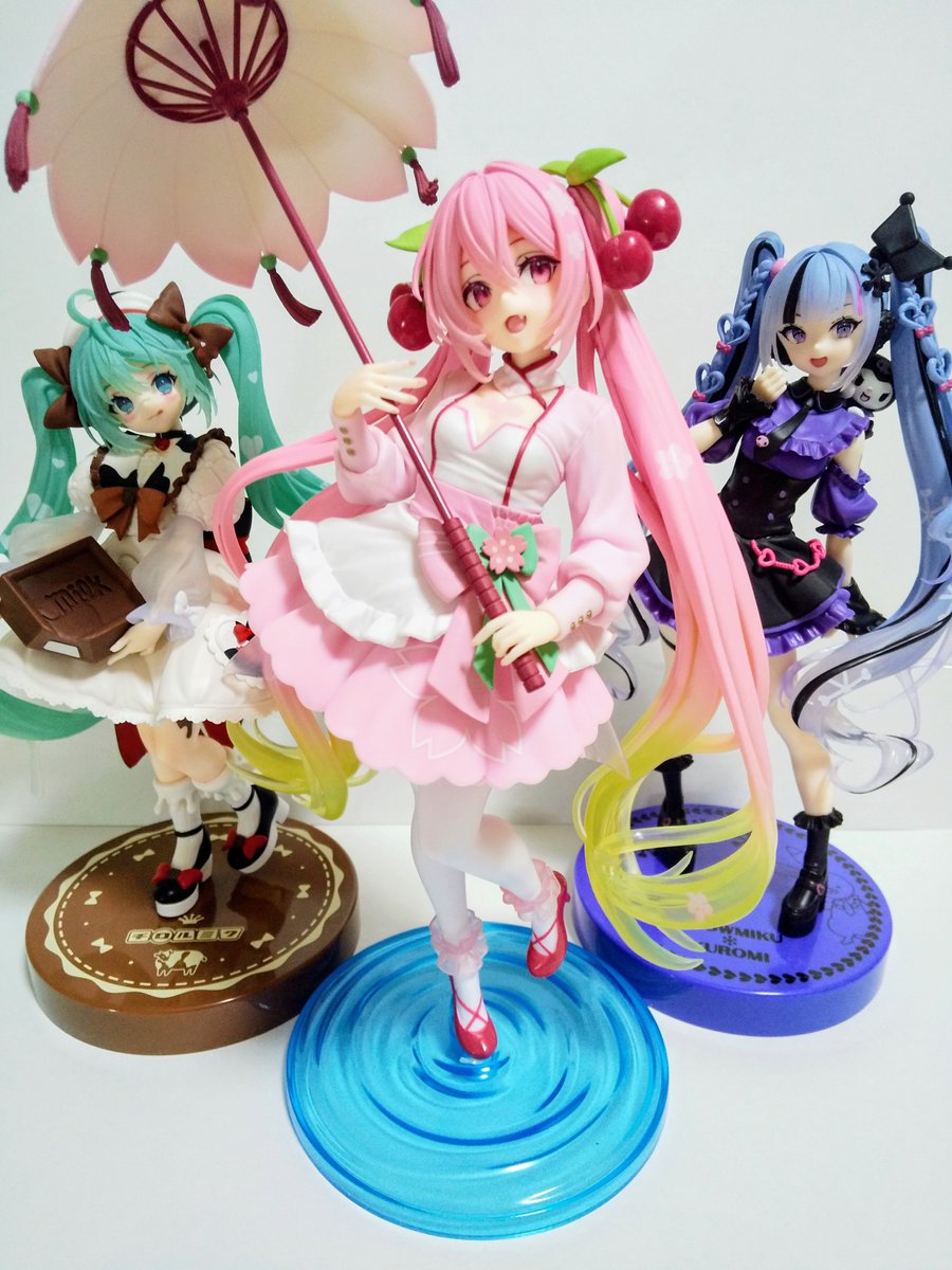 今月のフィギュア開封（特別編） 今月は特に素敵なミクさんが3体も出