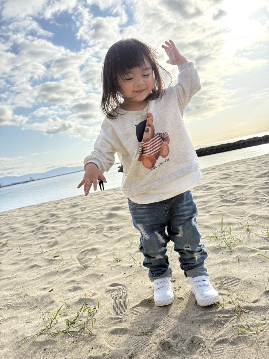 Hima82hime's tweet photo. ここ最近のひまちゃん👧🏻💛

#2歳6ヶ月娘
#前髪ザクザクも可愛いw
#大好きだよ https://t.co/5bfDeQgEo8