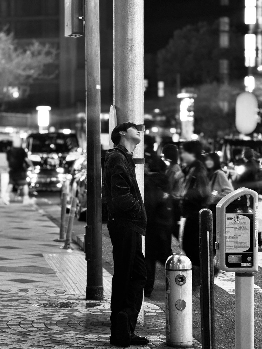 흑백으로 바꾸니깐 또 다른 느낌이네🎞️
 완전 시크미 넘치는 미남이잖아!!!!✨🐤
#윤산하 #YOONSANHA 
#아스트로 #ASTRO