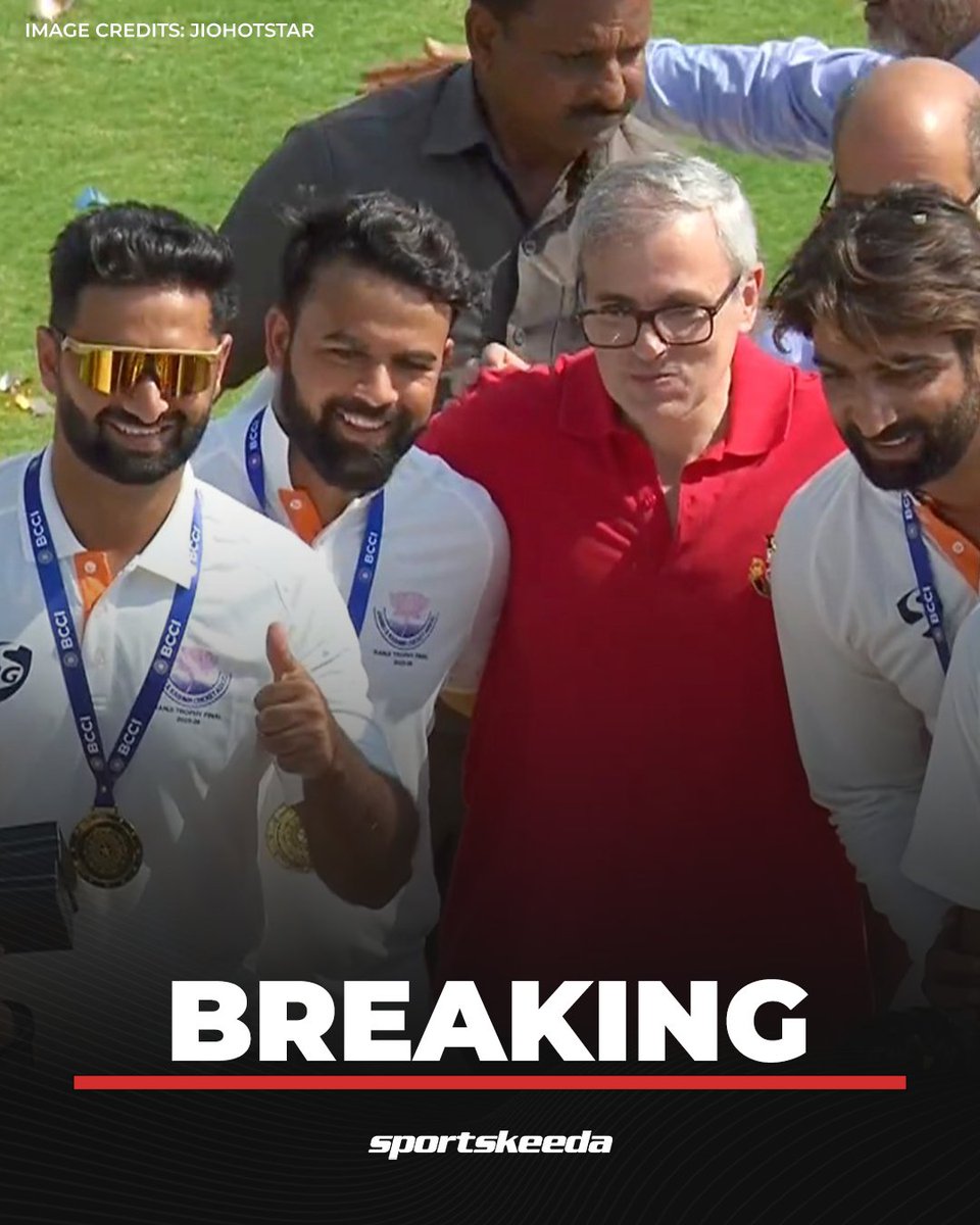 Sportskeeda's tweet image. 🚨 𝑩𝑹𝑬𝑨𝑲𝑰𝑵𝑮 🚨

The Jammu &amp;amp; Kashmir team has been rewarded ₹2 crore by their Chief Minister, Omar Abdullah, for their historic Ranji Trophy title! 🤍🤝💰

#JammuKashmir #RanjiTrophy #Sportskeeda