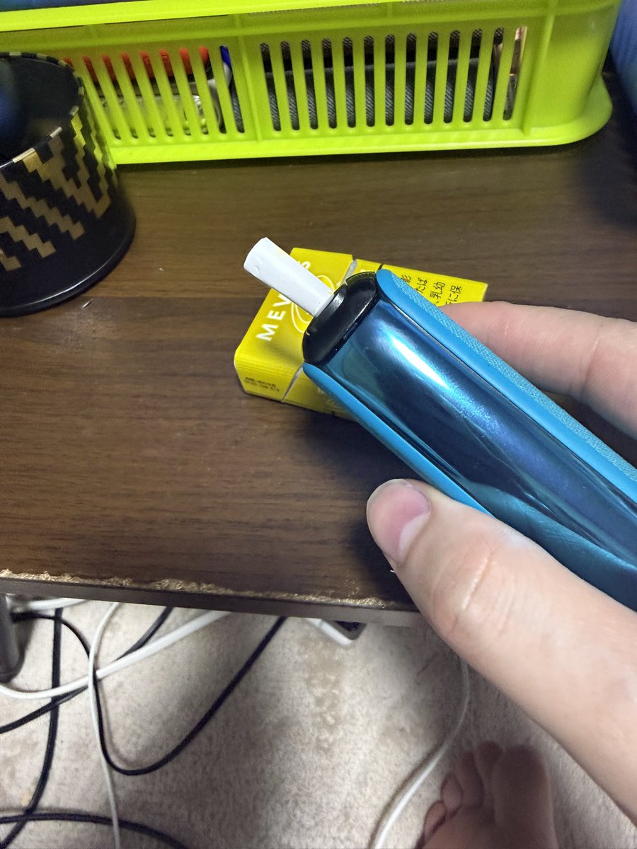 r56rcv's tweet photo. 今日どんだけ寝るの草wwww起きてからのプルーム https://t.co/mUmDeRI645