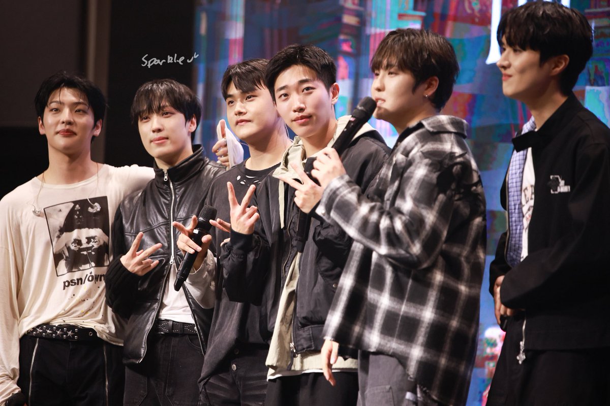 moemoekyun1101's tweet photo. 260228
2026 The KingDom 5th FAN-CON [THE QUINQUENNIUM]

승보는 생얼이어도 세상에서 제일 잘생겼어😍오랜만에 봐서 너무 행복했어🫶🏻

#더킹덤 #TheKingDom #단 #정승보
#DANN  단 아서 무진 루이 아이반 자한 #스파클링_단단 https://t.co/uaQwKlJcyO