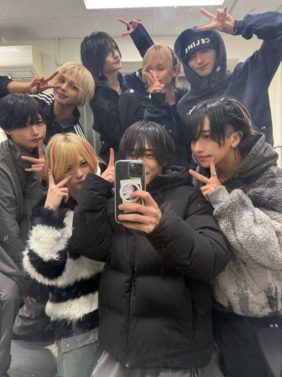 ゆら (@yurayura0427) / Posts / X