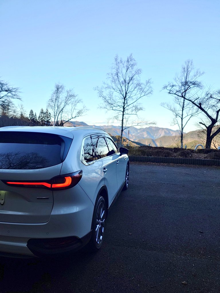 NaKenji's tweet image. 朝7時から洗車🫡
オーデコートにREP＋GLOSS HACK👍
艶増した気が✨
午前中に終えられたけど、風吹き出して花粉ヤバかった🤧
そして今年初の奥多摩周遊道路🙌
路肩に雪ほぼなし、小河内ダムは水少ない😭
川野Pにて「みと号」発見🚡
#洗車マインドフルネス
#GENTLE　
#奥多摩周遊道路