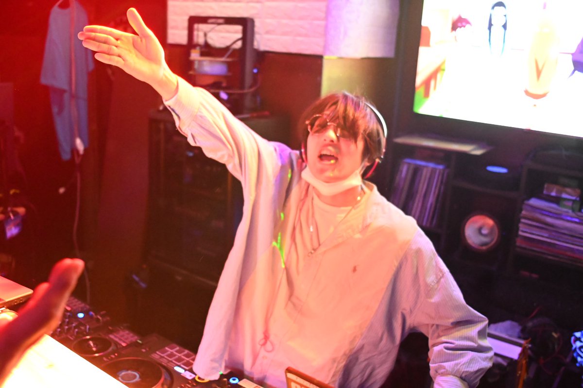 FairchildYu024's tweet photo. #SoundParty
DJYUKIちゃん〜現在DJアライ△ https://t.co/Qavj9SaY0H