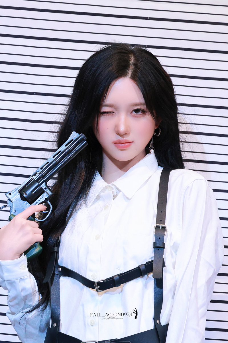 fallmoon tweet media