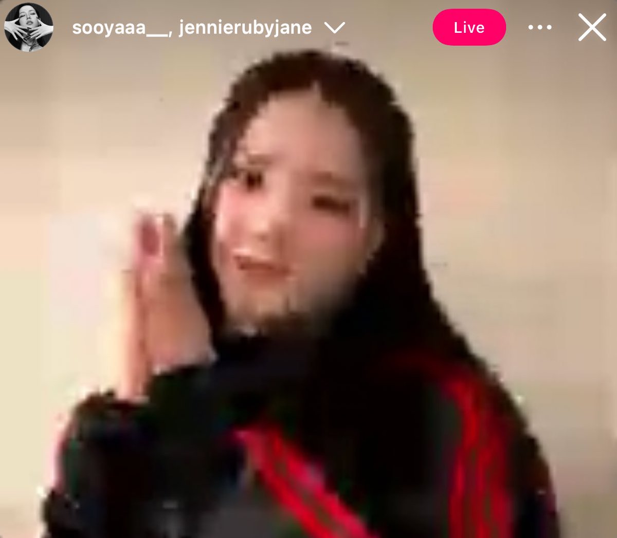 JISOO NEWS tweet media