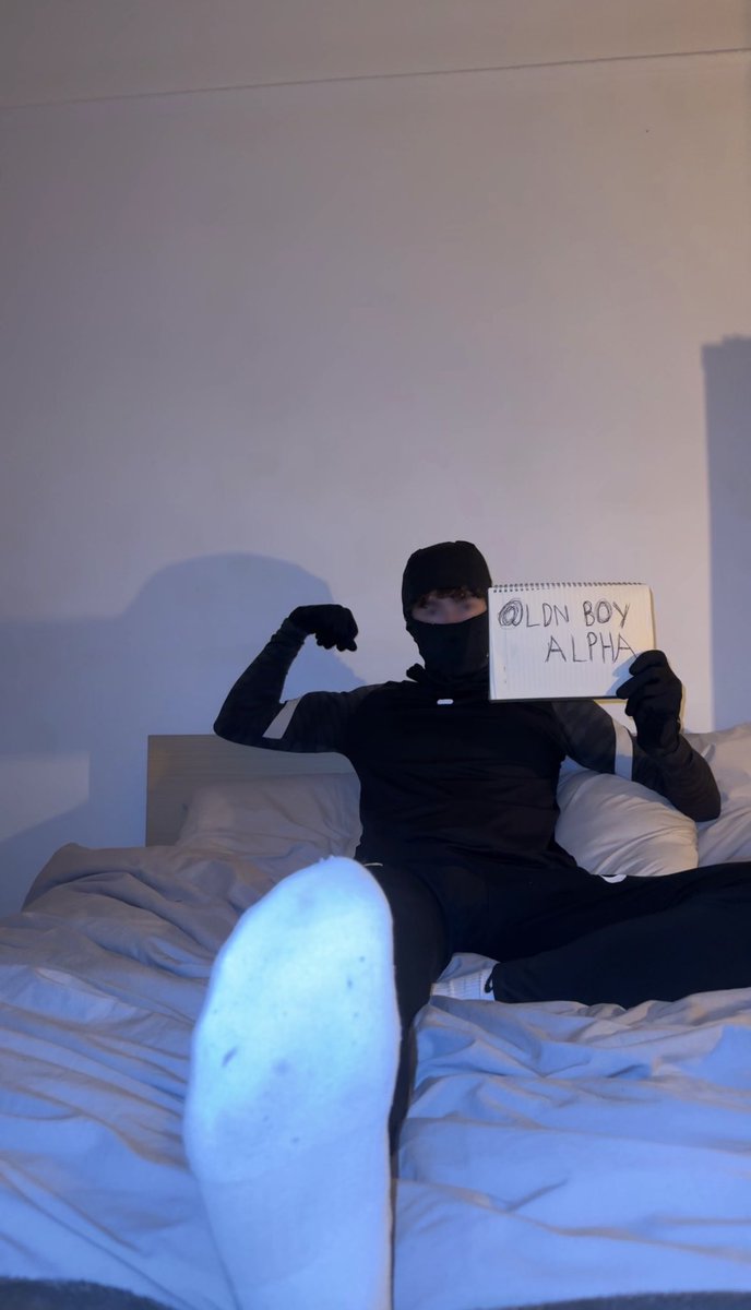 ldnboyalpha's tweet photo. In case it wasn’t obvious… https://t.co/MeZzNIT5Zu