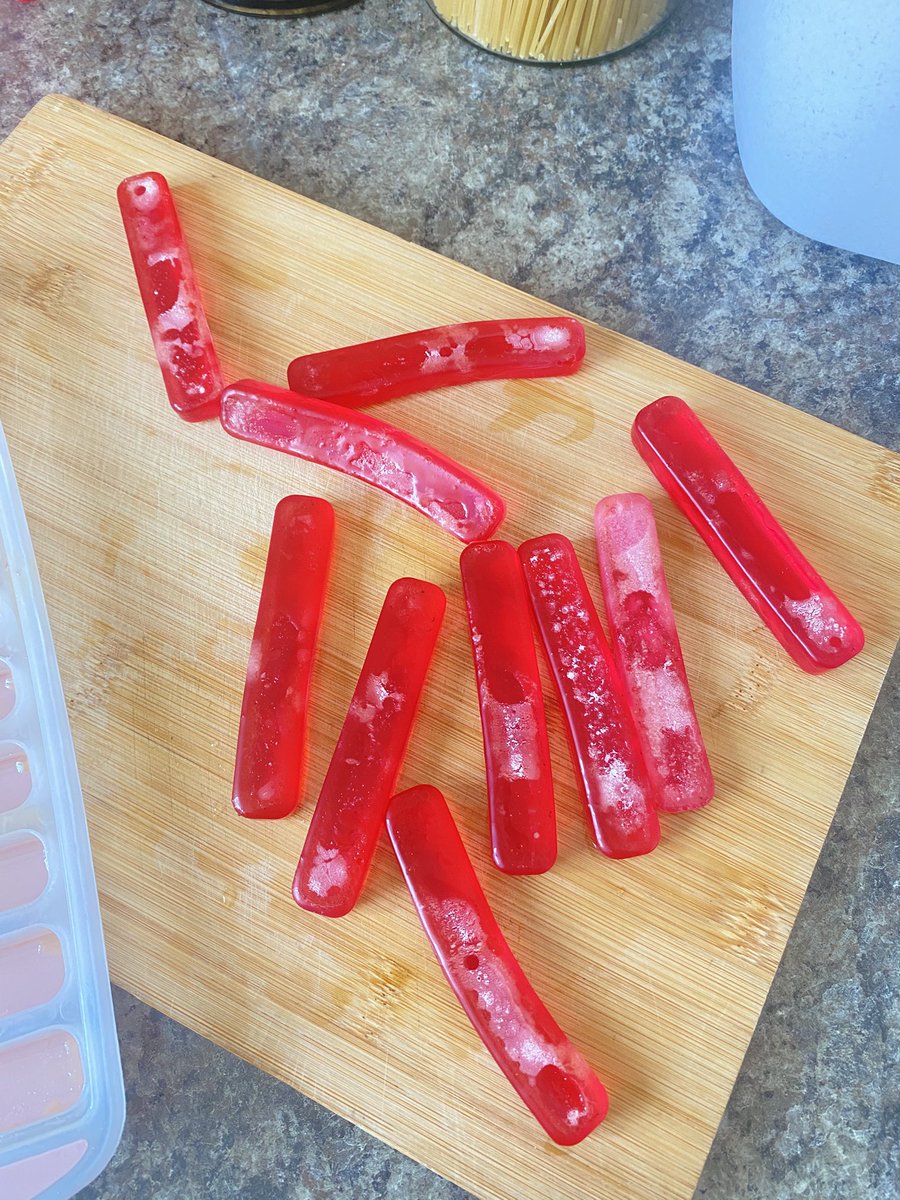 Li_BadBad's tweet photo. Attempted and my first attempt went well.
This will be my new hobby 🫦last frame after tasting😍 https://t.co/fgyhqa2BcZ