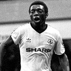 Happy Birthday to former #MUFC Forward Garth Crooks #MUFC_FAMILY 🔴⚪️⚫️🏴󠁧󠁢󠁥󠁮󠁧󠁿