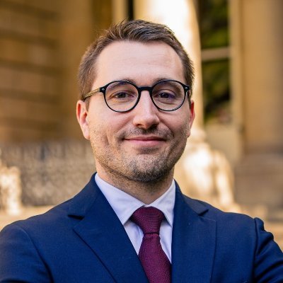 Victoire Populaire 2027 🔴🟣🟢 tweet media